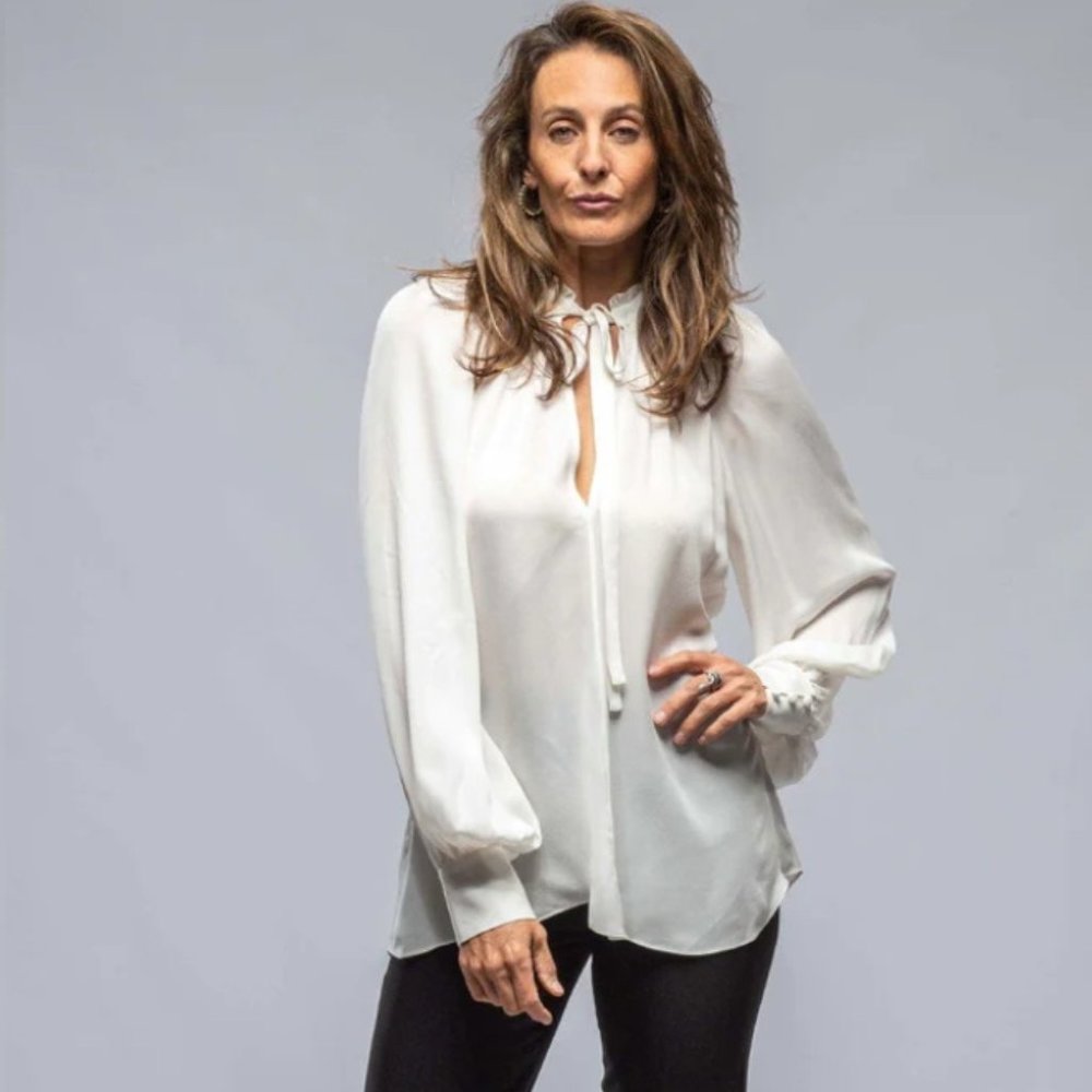 VOZ SIZE LARGE /L BISHOP SLEEVE BLOUSE, SILK GEORGETTE, IN IVORY RETAIL $ 395